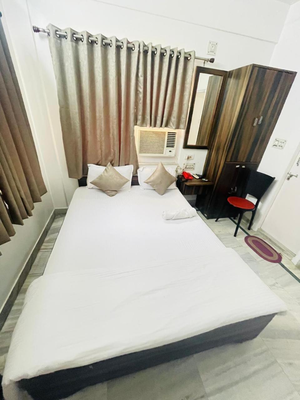 White Heaven Hotel New Town Exterior photo